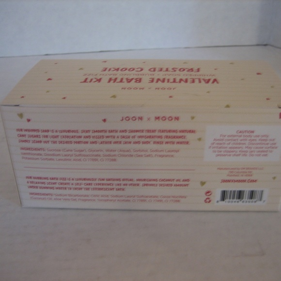 Joon x Moon Frosted Cookie Bath Set 2 Piece Bath Fizz & Whipped Soap NWIB - Picture 4 of 5